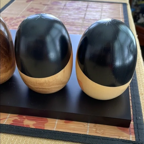 Handcrafted Wooden Kokeshi Dolls Set - The four seasons with stand. - Picture 5 of 16